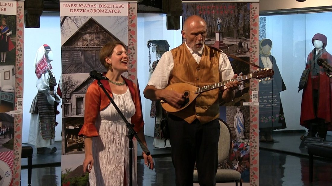 „Hallottátok-e hírét…”