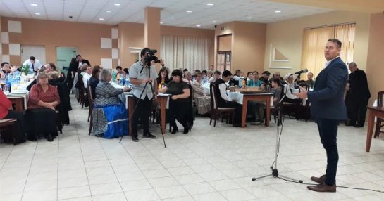 Az összekötő népzene